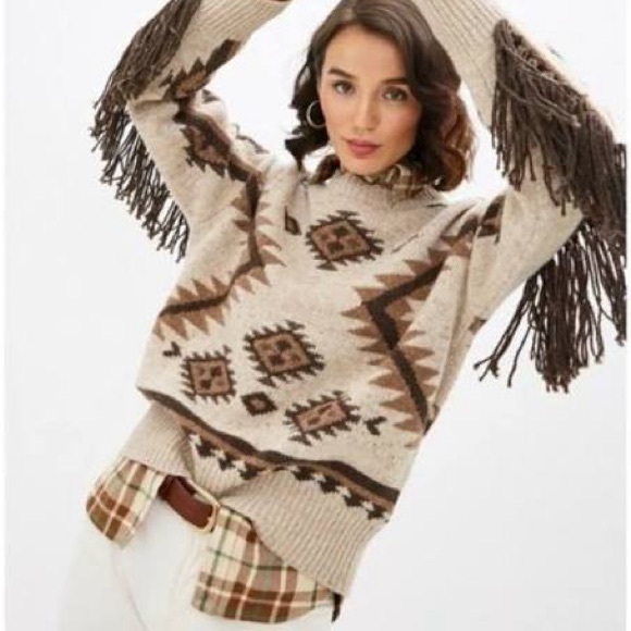 Gorgeous Fringed/Southwest Oversized Sweater by Ralph Lauren - Picture 2 of 13